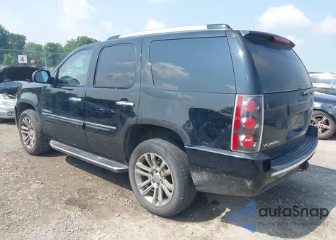 2008 GMC Yukon Denali z USA, uszkodzony, nr VIN 1GKFK63858J222570